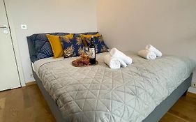 Good Apartments - Wiejska 14